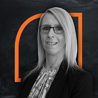 Lynne Cooke - Company Headshot (Profile Picture)